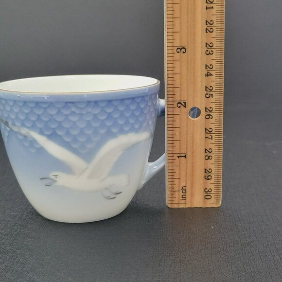 Vintage Bing & Grondahl Seagull Flat Cup Set Coastal Blue White Ombre Gold Trim - Picture 9 of 10